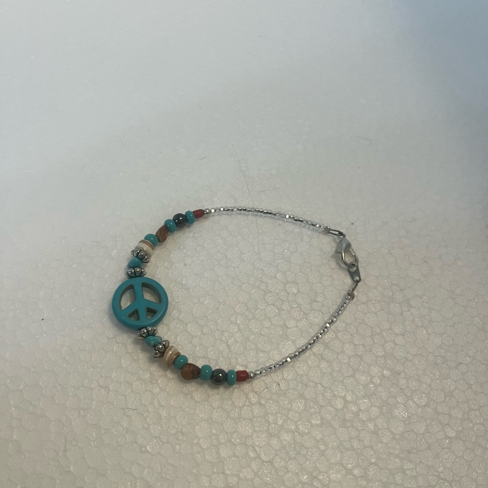 Native American Turquoise Peace Sign Charm Beads Bracelet 7 In. Handmade Jewelry